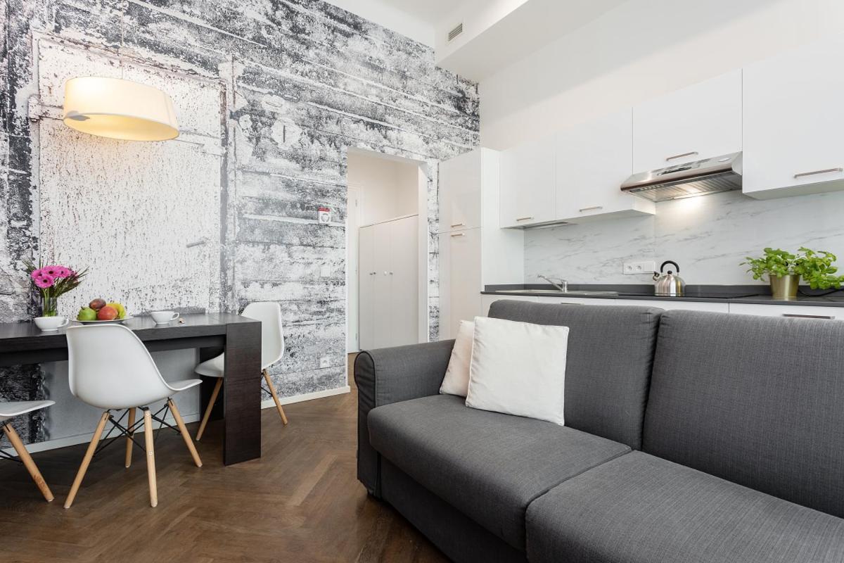 Modern Apartments Close To River プラハ エクステリア 写真